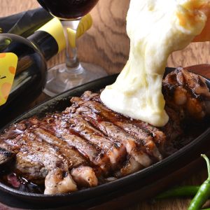 ガッツリ1ポンド♪ 牛サーロインステーキの”肉レット”
